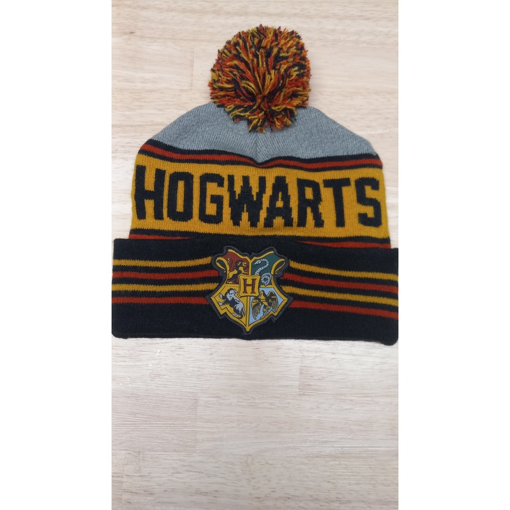Hogwarts school crest beanie pom pom hat Harry Potter adult